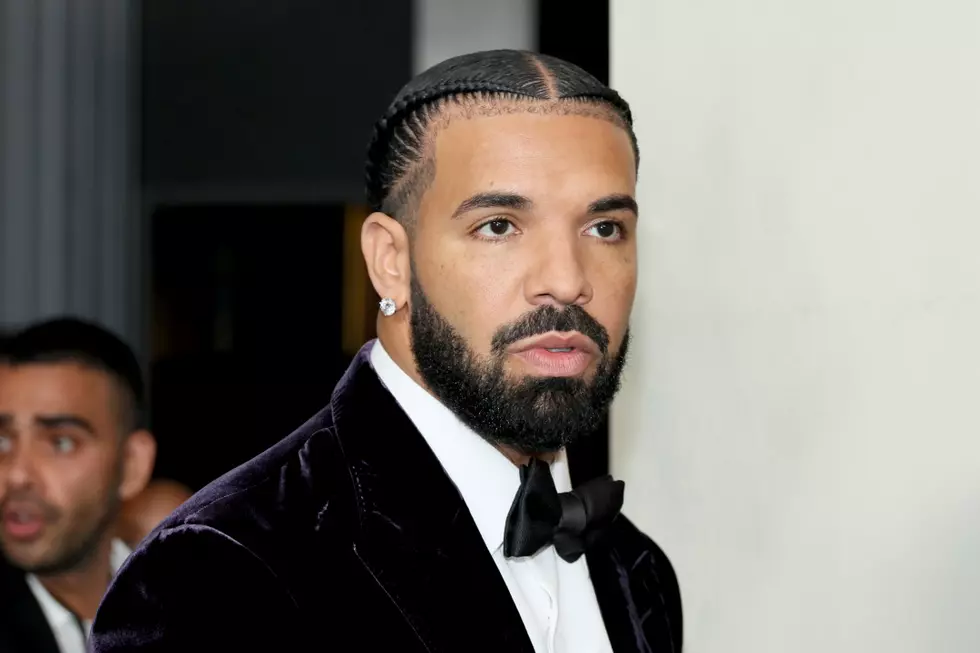 Drake's New Diamond Necklace 