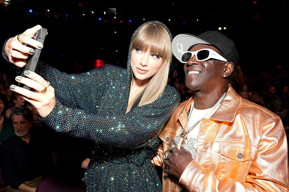 Flavor Flav Finally Gets His Wish to Meet Taylor Swift, Takes Selfie With Her