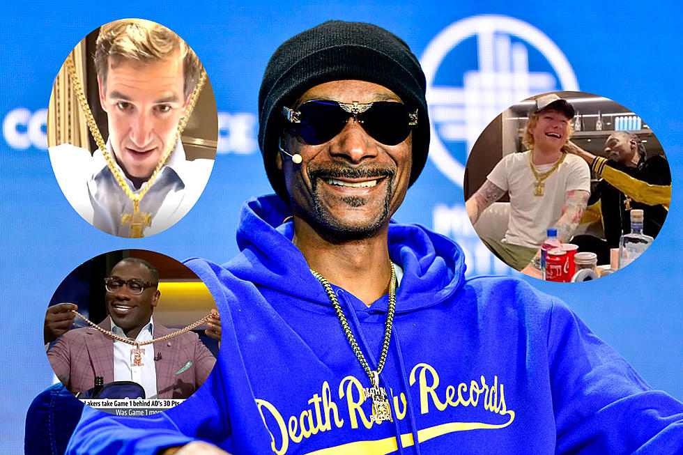 All The Times Snoop Dogg Gave Other Celebrities Death Row Chains - Xxl