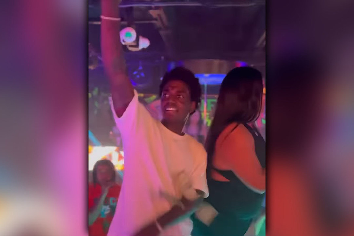 KodakBlack went right to strip club after bonding out of jail 💪🤣