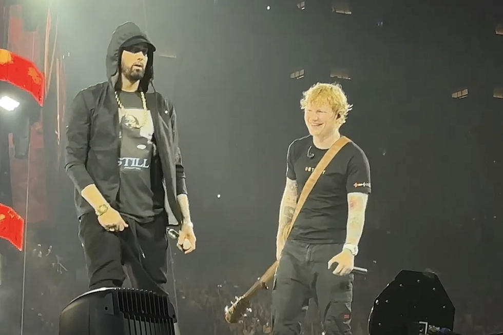 Em Performs With Ed at Detroit Show