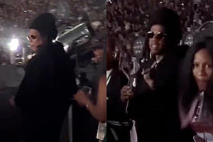 Jay-Z Uses One Finger to Stop Fan From Filming Hov Doing the...