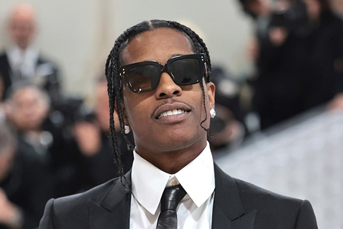 A$AP Rocky Appears to Diss Travis Scott at Rolling Loud: 'I Stole Your  B****