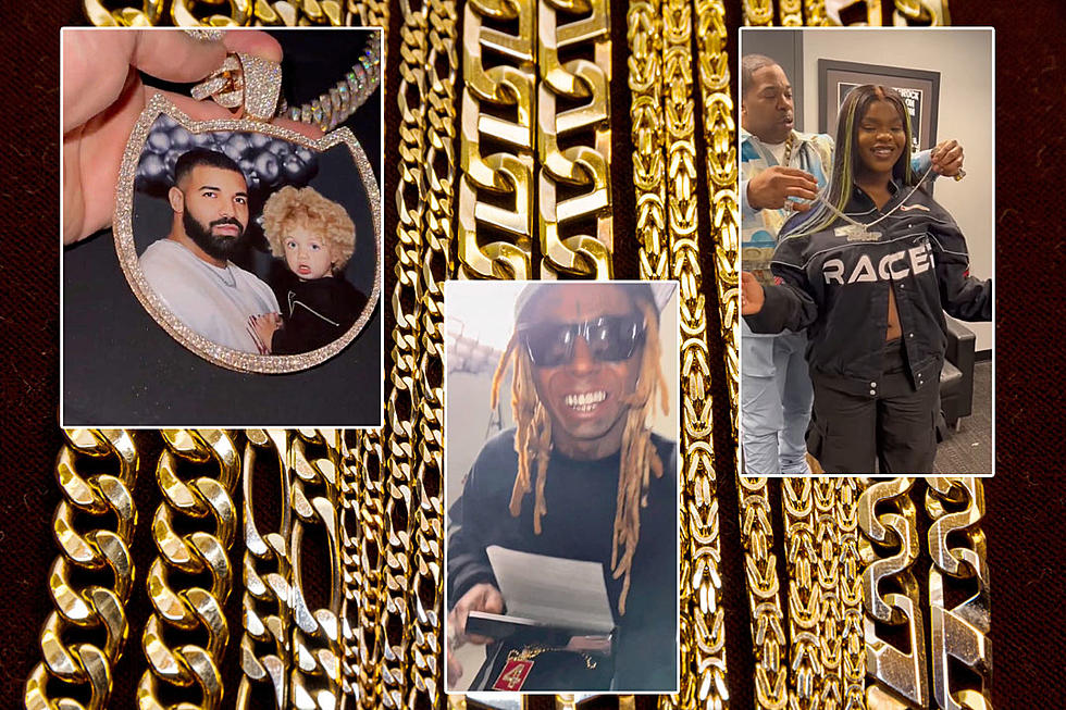 27 of the Surprising Times Rappers Gave Other Rappers Chains