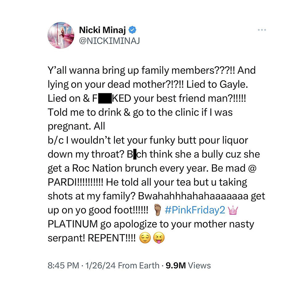 Nicki Minaj calls out Megan Thee Stallion.