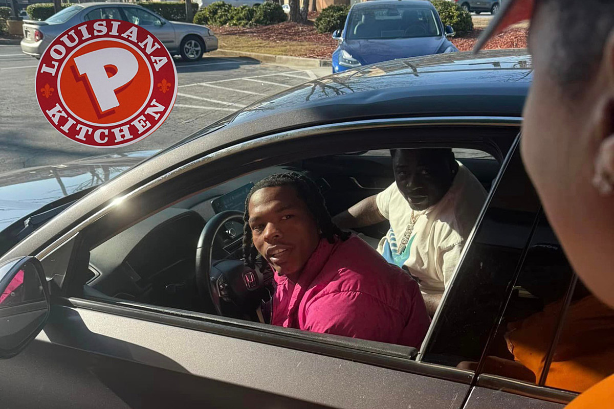 Popeyes Employee Shares Photo of $100 Bills Lil Baby Passed Out to All the Workers #LilBaby