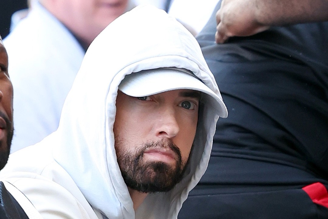 Eminem Announces New Solo Album The Death of Slim Shady (Coup de
Grace)