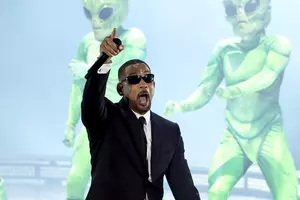Will Smith Delivers Surprise Performance of ‘Men in Black’ at...