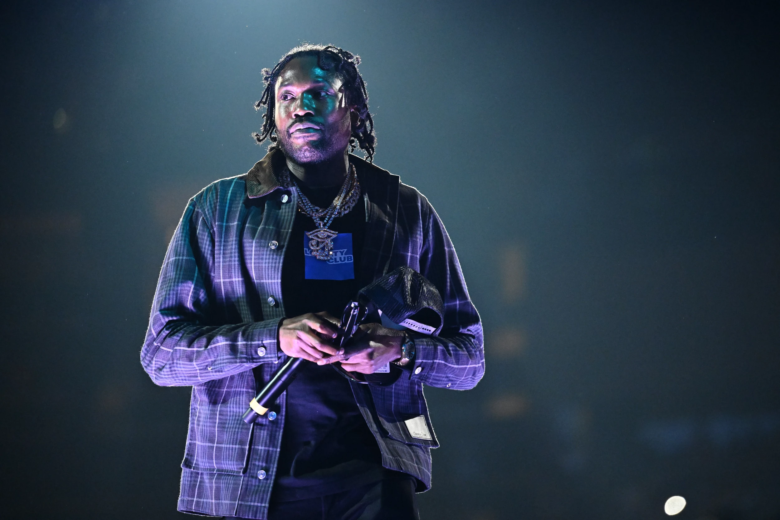 Wack 100 Says 6ix9ine Has 'Nothing,' Gave Him $20 for Gas Wack 100 Says 6ix9ine Has 'Nothing,' Gave Him $20 for Gas