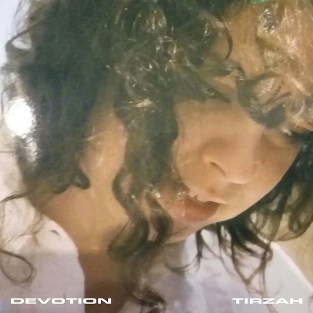 stream Tirzah&#8217;s gorgeous debut LP <i>Devotion</i>