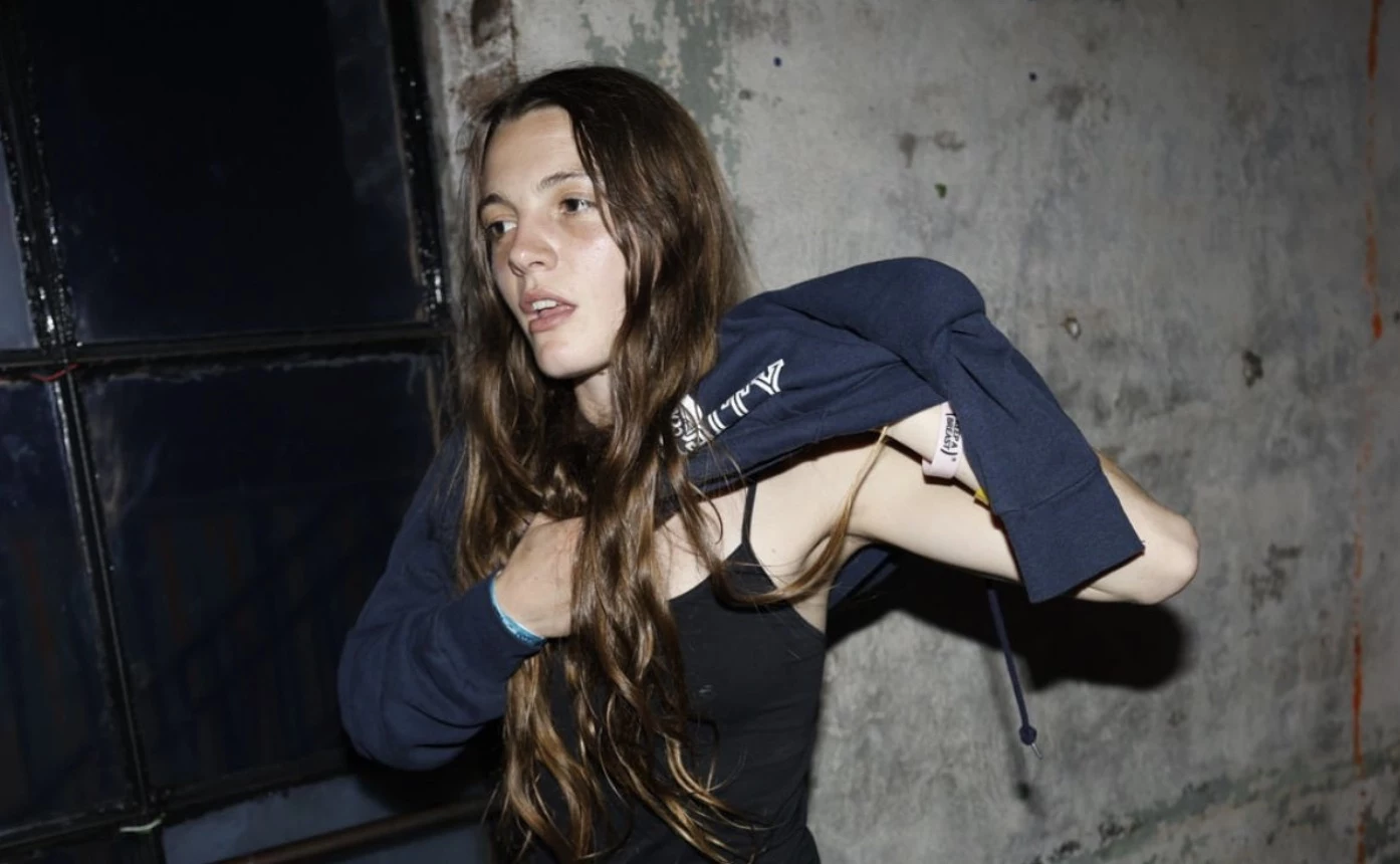 listen to the stellar new album from Alle, the pop project of