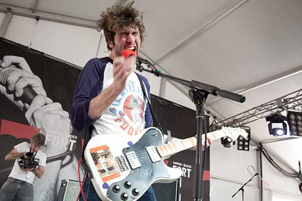 Japandroids, Harlem, Salem (before they were booed) &#038; others @ the Fader Fort (SXSW 2010) &#8211; pics &#038; video