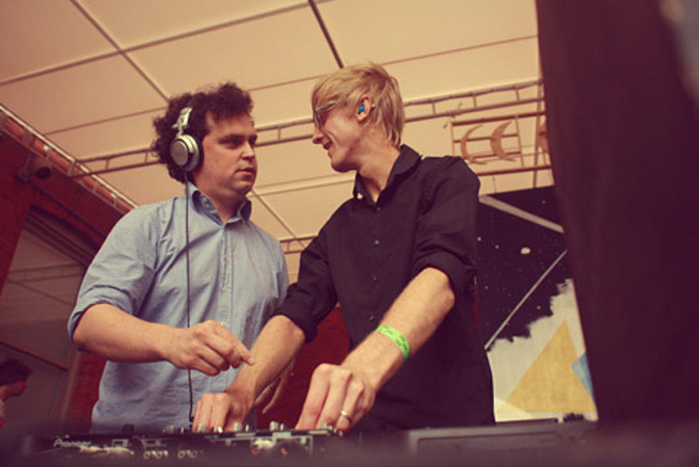 Simian Mobile Disco, Omar S, Steve More, Beppe Loda &#038; Forma warmed up PS1 (pics)
