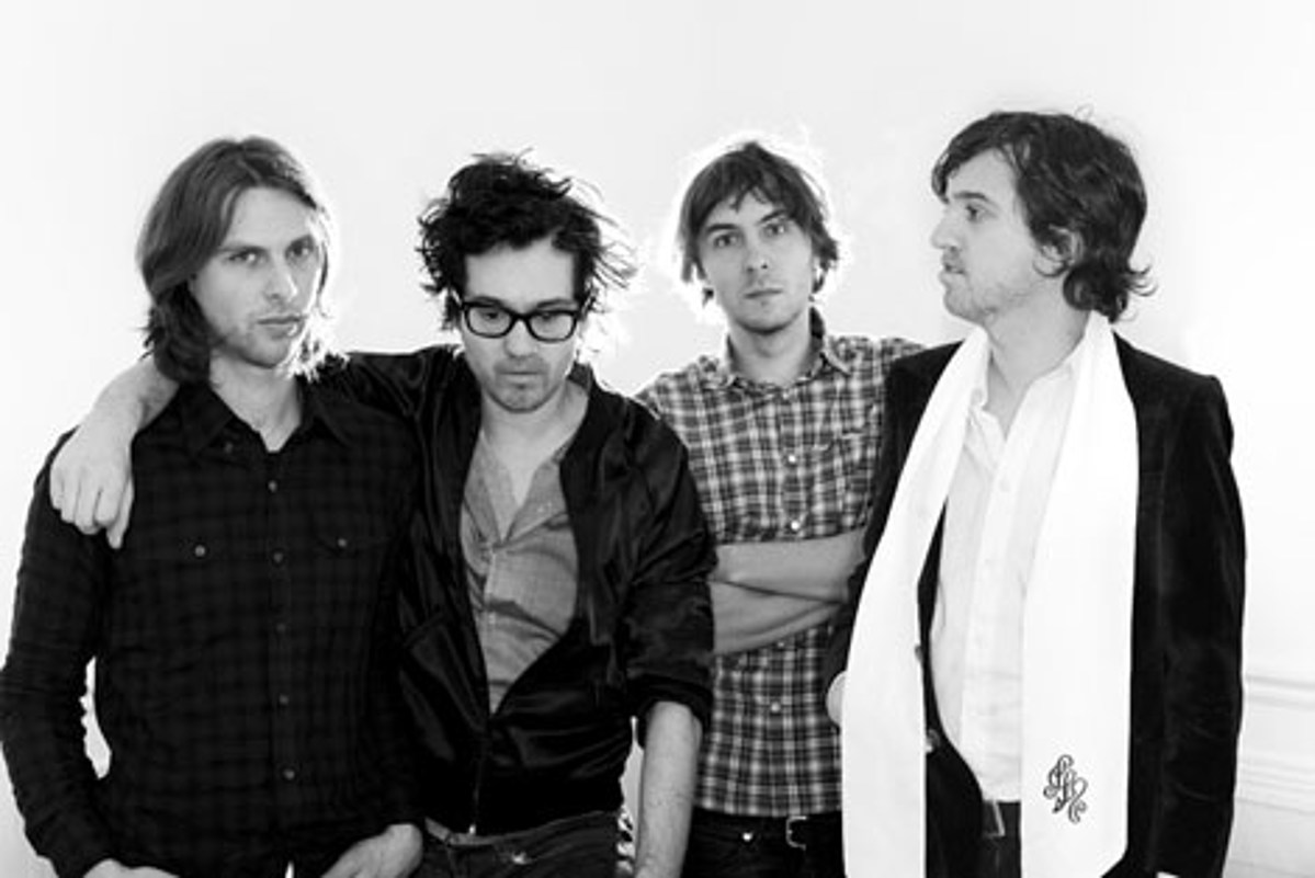 Phoenix announce new album, give away MP3 from it