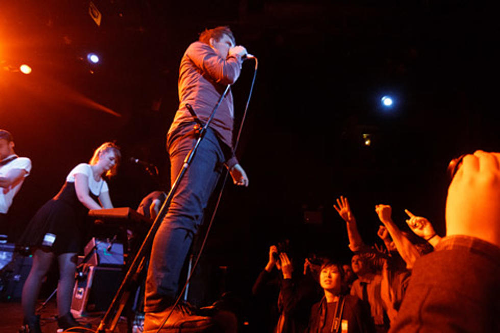 Los Campesinos! played Irving Plaza w/ Speedy Ortiz, who are playing other NYC shows (pics, setlist, updated dates)