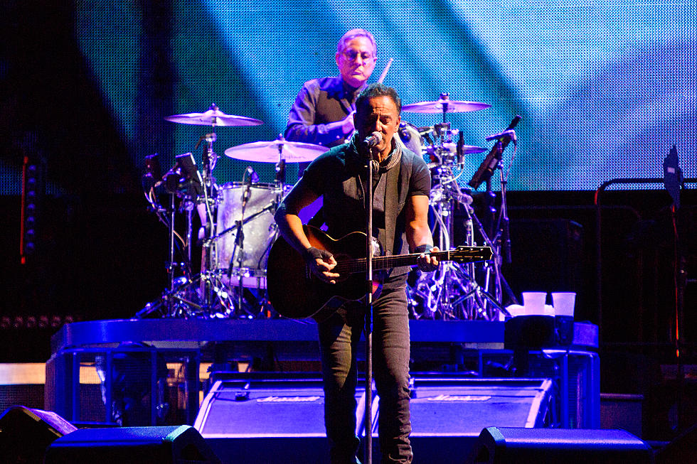Bruce Springsteen played FOUR HOURS @ MetLife Stadium (pics, video, setlist)