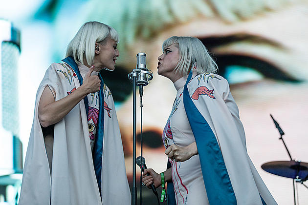 Lucius announce 2018 acoustic tour, playing New Year&#8217;s shows in San Francisco