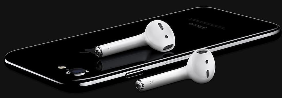 iPhone 7 announced: no more analog headphone jack, but Super Mario coming soon