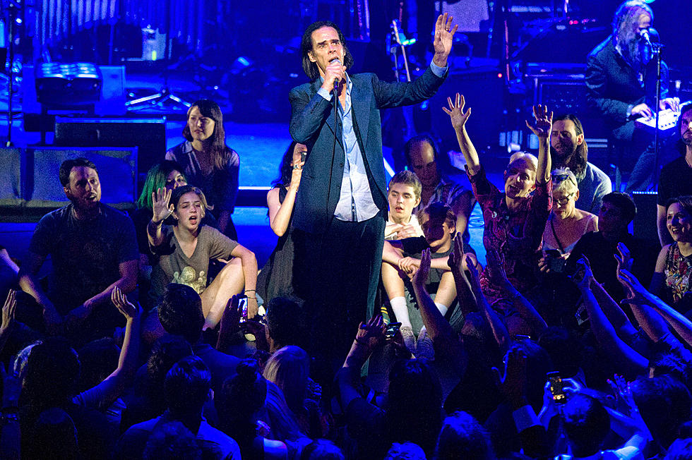 Nick Cave & The Bad Seeds Beacon Theatre (night 1 pics, setlist