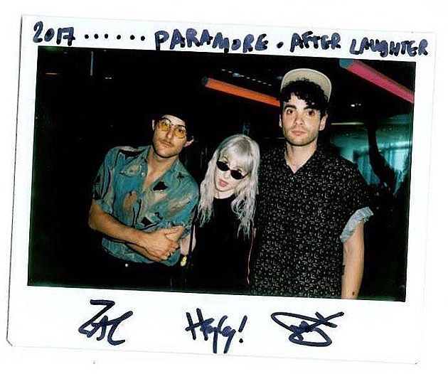 Paramore cover Drake&#8217;s &#8220;Passionfruit&#8221; &#038; Fleetwood Mac&#8217;s &#8220;Everywhere&#8221; (watch)