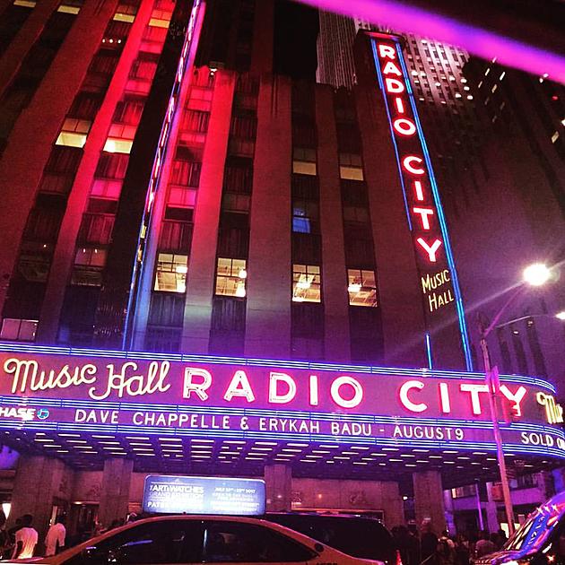 Dave Chappelle continued Radio City run with Erykah Badu, Cedric the Entertainer, more