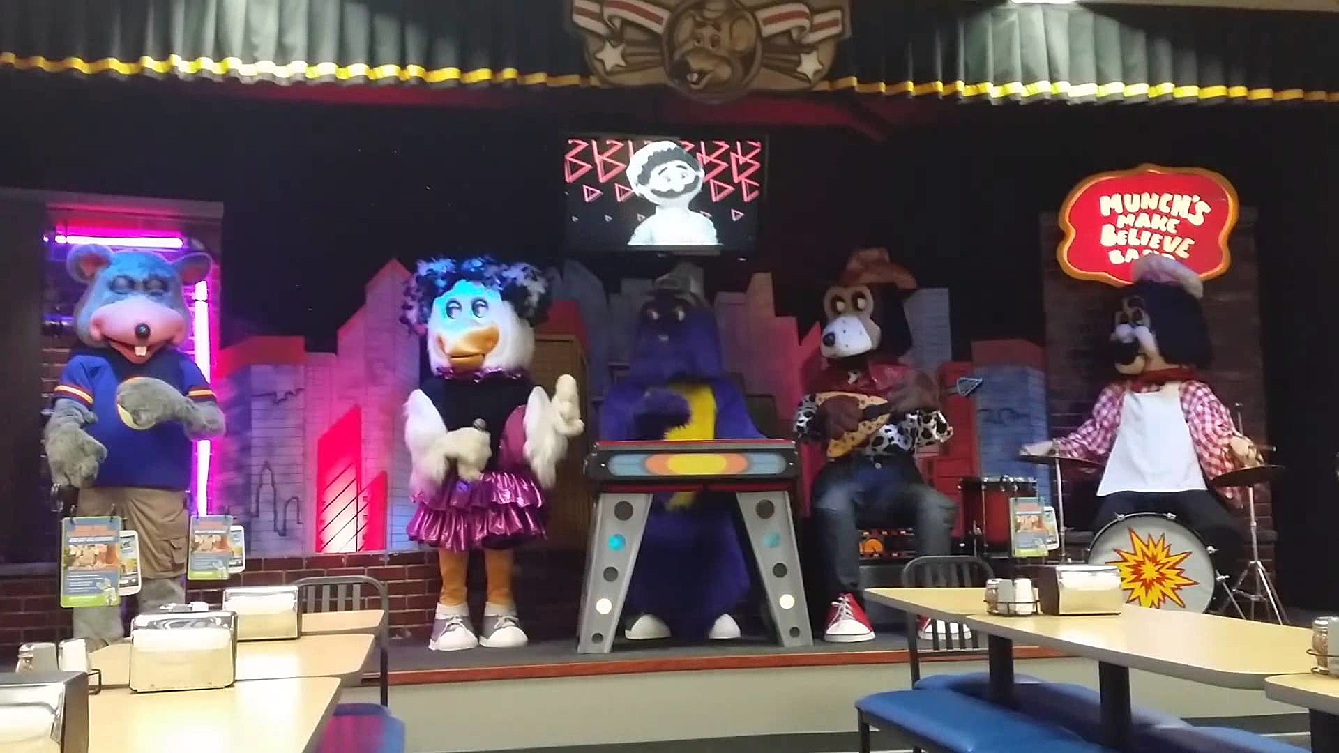 Father John Misty Eulogizes The Retirement Of Chuck E Cheese S Animatronic Band