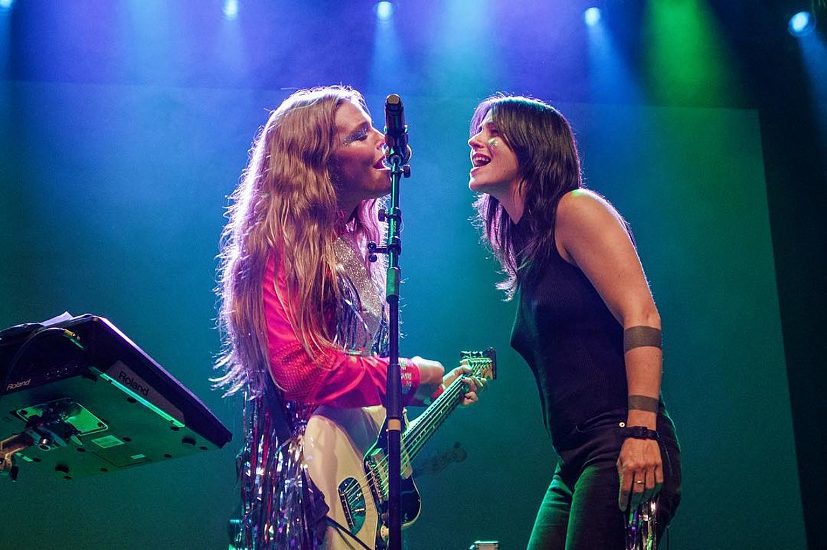 Sharon Van Etten Covered Sheryl Crow With Maggie Rogers Watch
