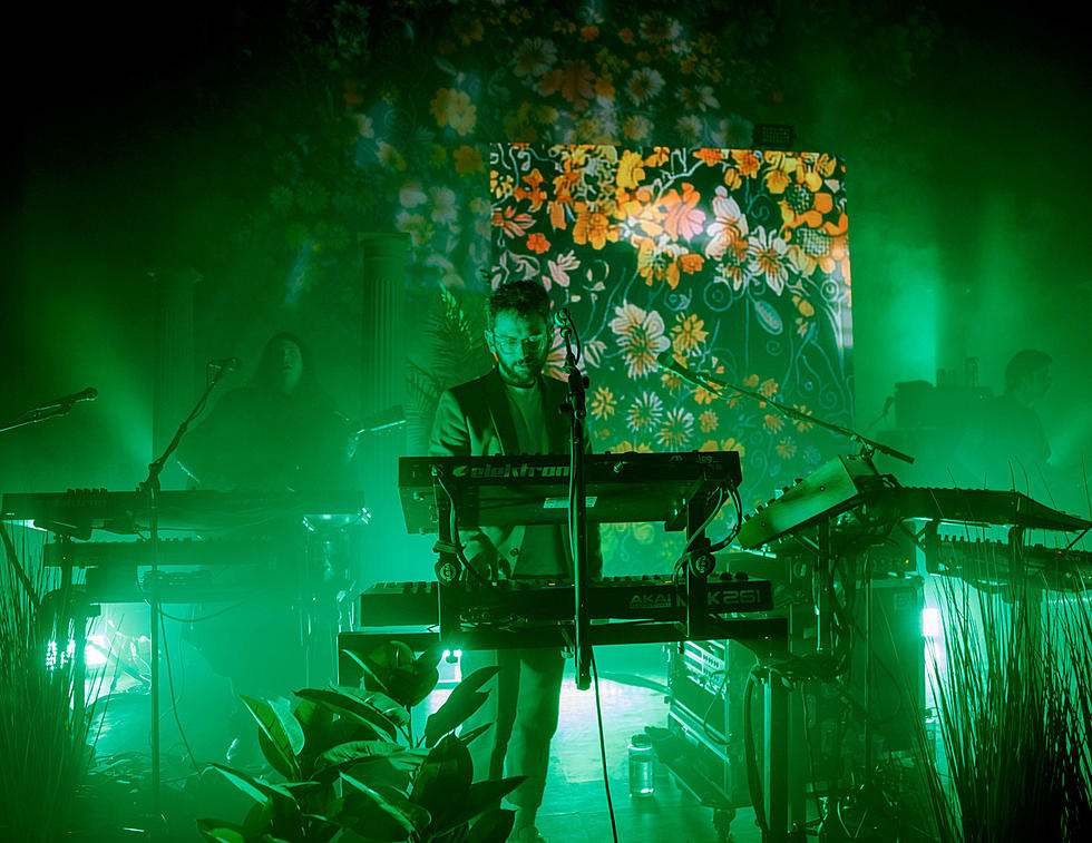 MGMT brought the 'Little Dark Age' tour to Riviera Theatre (pics, setlist)