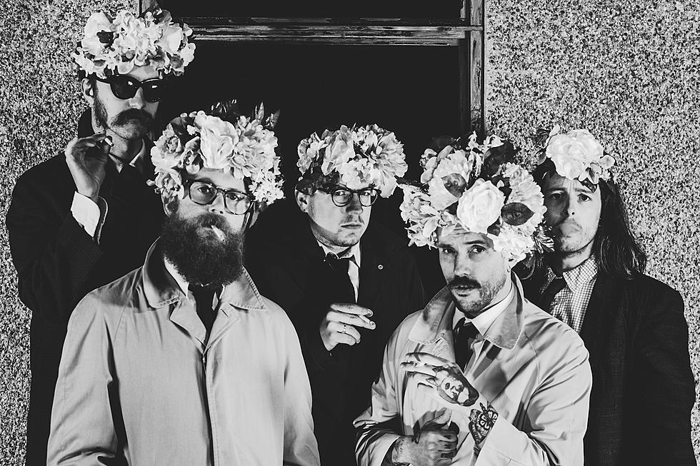 IDLES announce new LP (stream &#8220;Danny Nedelko&#8221;), expand tour