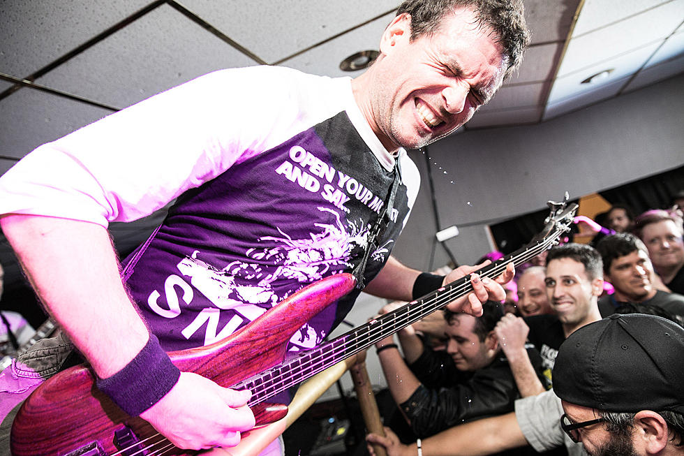 Propagandhi &#038; Iron Chic played a wild show on a boat (pics)