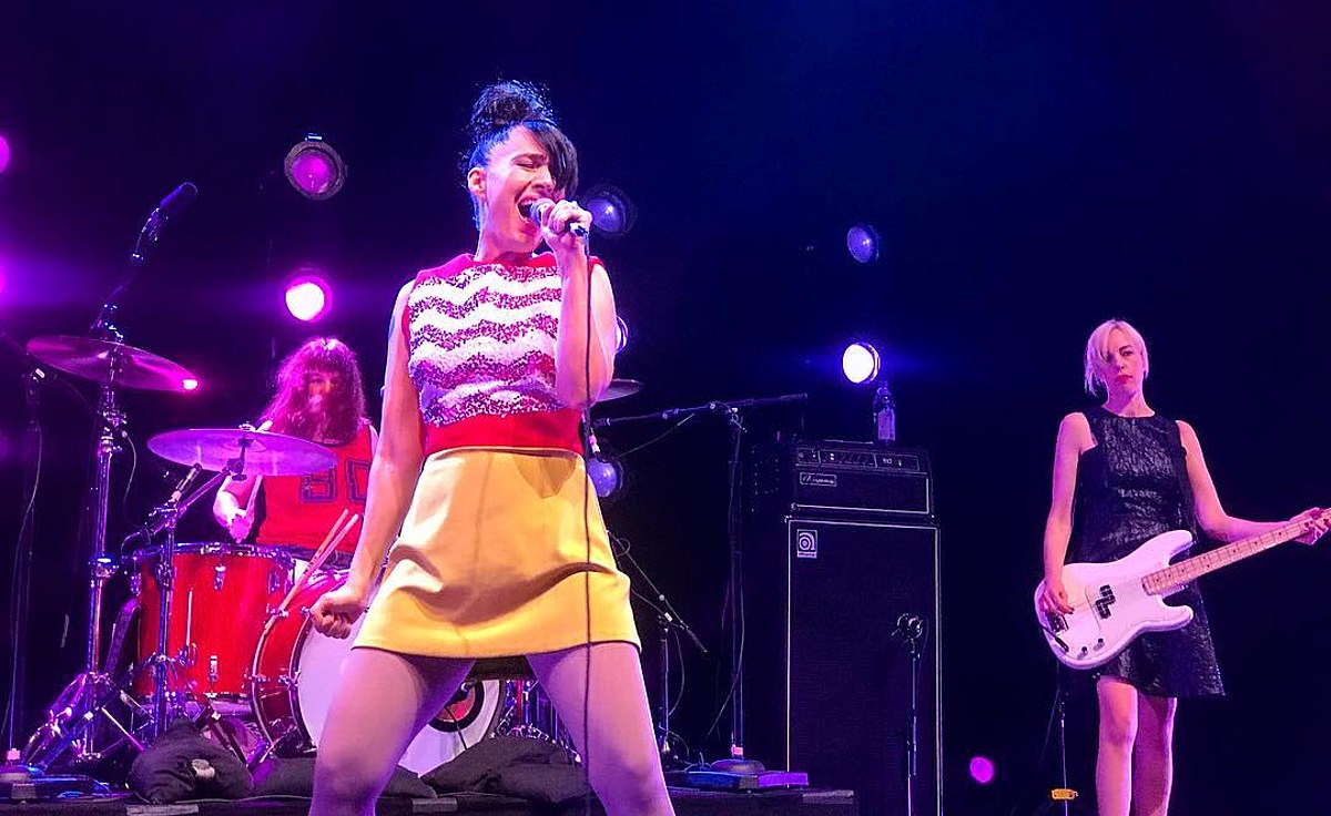 Bikini Kill played their first show in over 20 years (setlist, videos) .