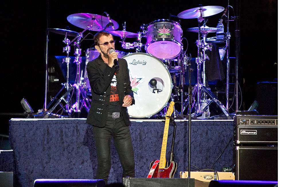 Ringo Starr played a rooftop in NYC (pics, videos, setlist)