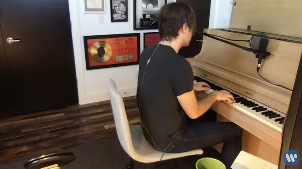 watch Ben Gibbard cover Joy Division / New Order&#8217;s &#8220;Ceremony&#8221; solo acoustic