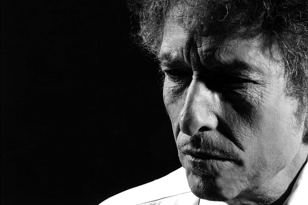 Bob Dylan biographer calls sexual abuse allegations “not possible”