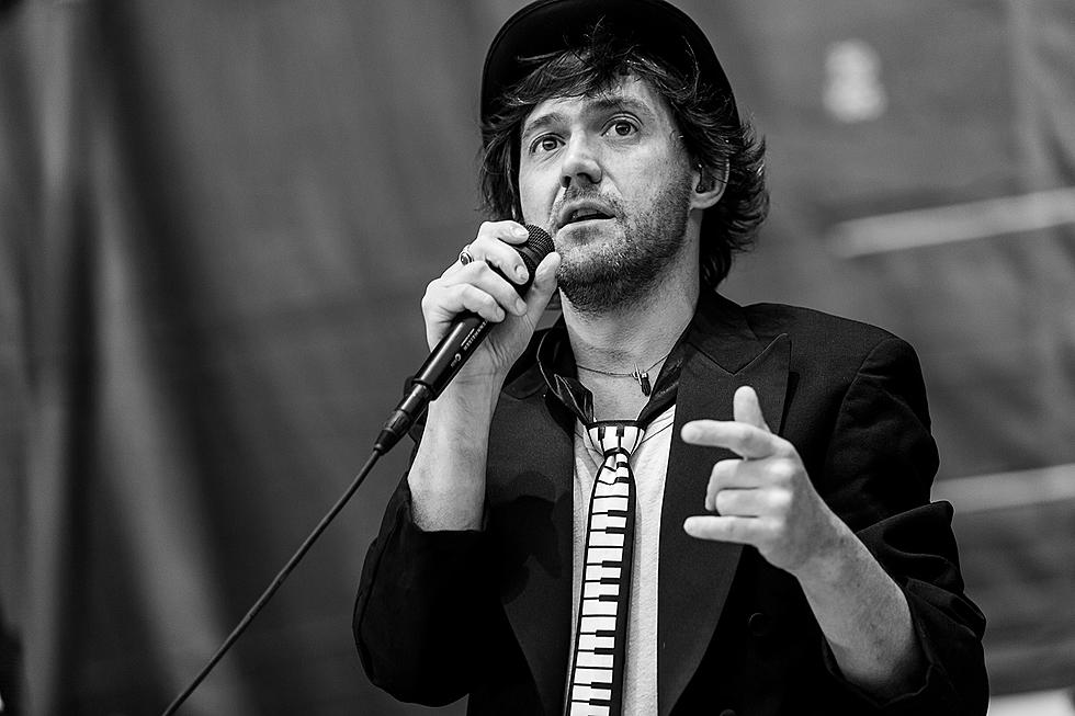 Conor Oberst walks off Bright Eyes show after 2 songs, fans did karaoke instead