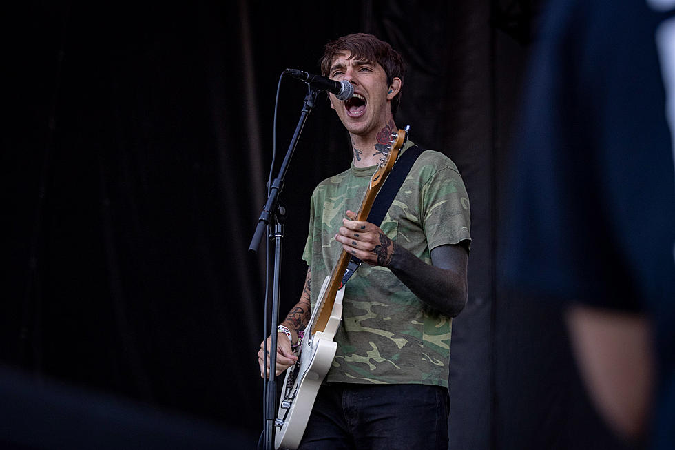 Watch Joyce Manor cover My Chemical Romance&#8217;s &#8220;Helena&#8221; &#038; play their s/t debut at Riot Fest