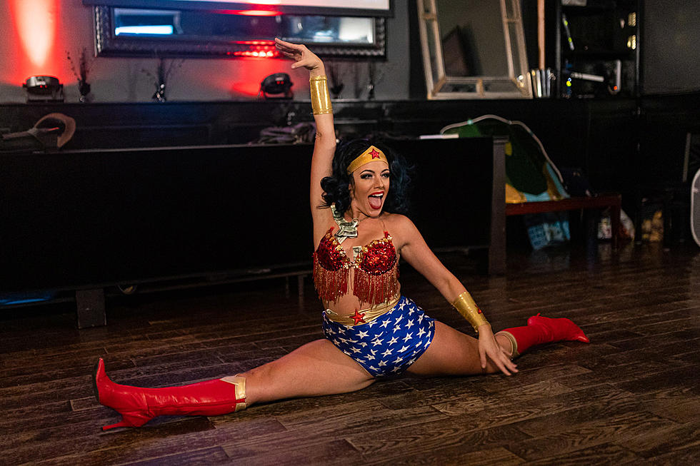 Metropolis Burlesque paid tribute to Wonder Woman, Catwoman &#038; more at NYCC afterparty (NSFW pics)