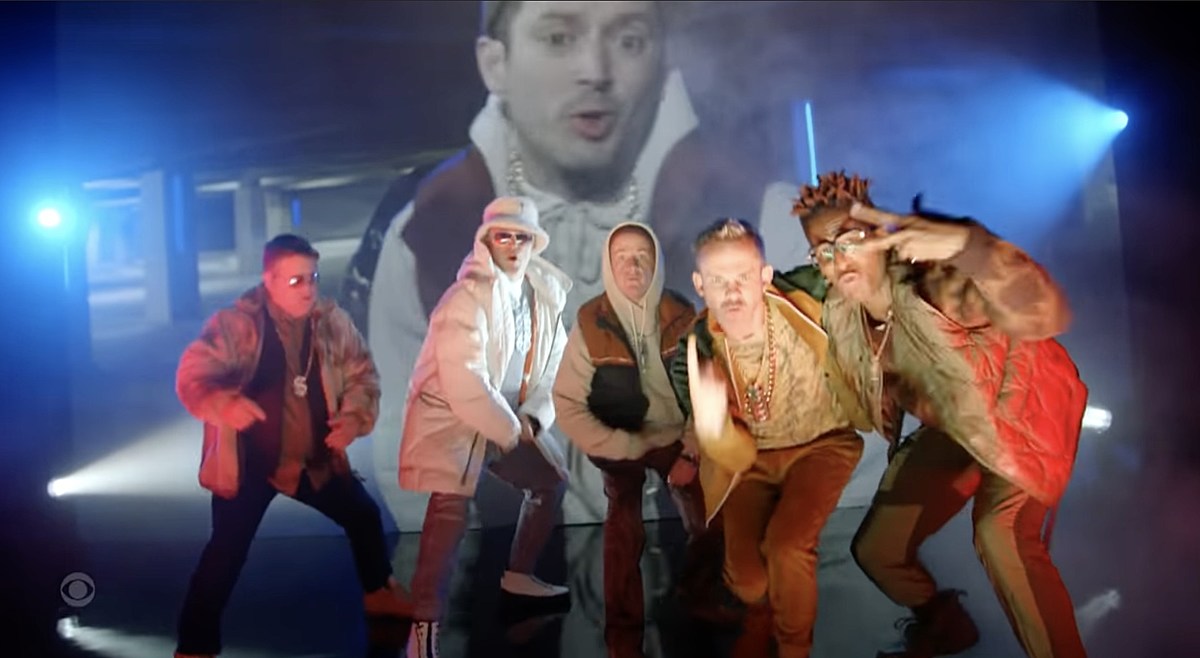 "Lord of the Rings" Stars Reunite for Epic 20th Anniversary Rap