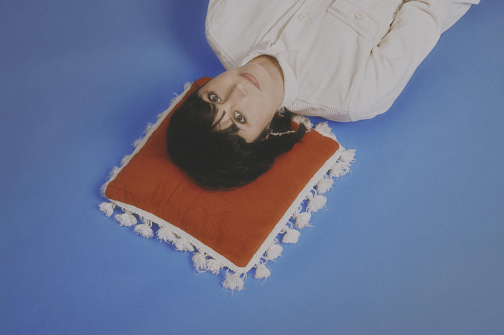 Greek artist Σtella announces Sub Pop debut, shares &#8220;Up and Away&#8221;
