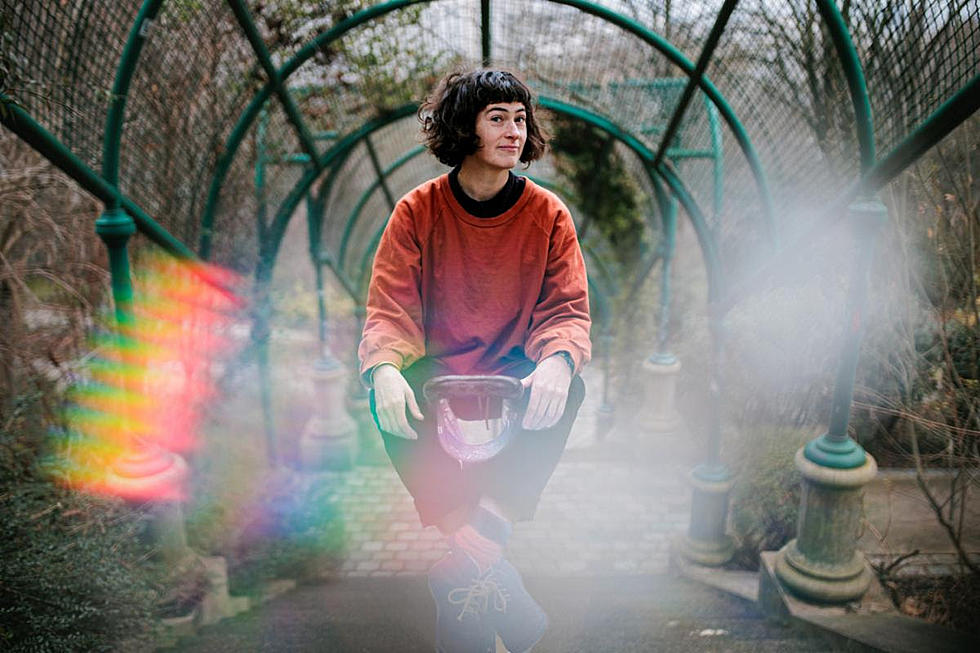 This is the Kit announce Gruff Rhys-produced album, share “Inside Outside” video