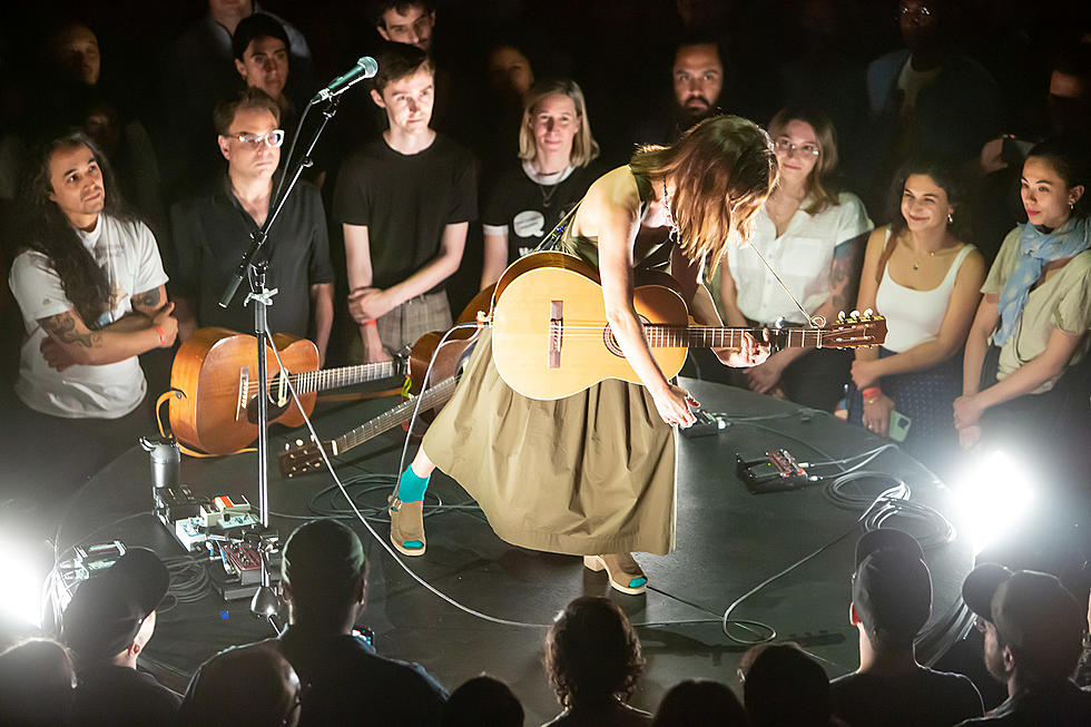 Feist brought her tour de force Multitudes tour to NYC (pics, video, setlist)