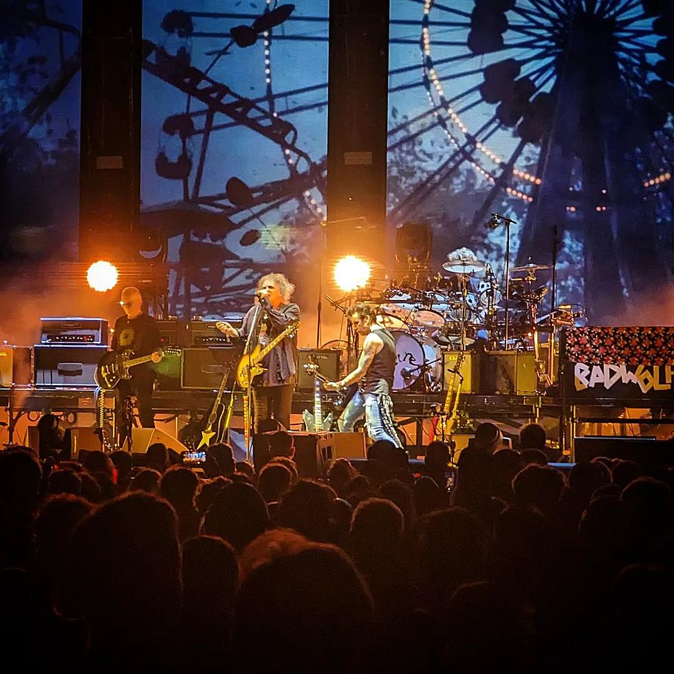 The Cure played deep cuts, hits & new songs at North American tour kickoff (pics, setlist, video)