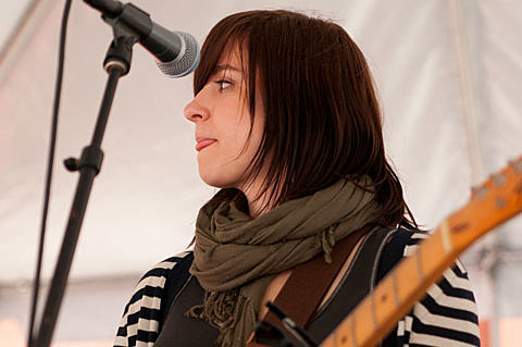 Laura Stevenson and the Cans