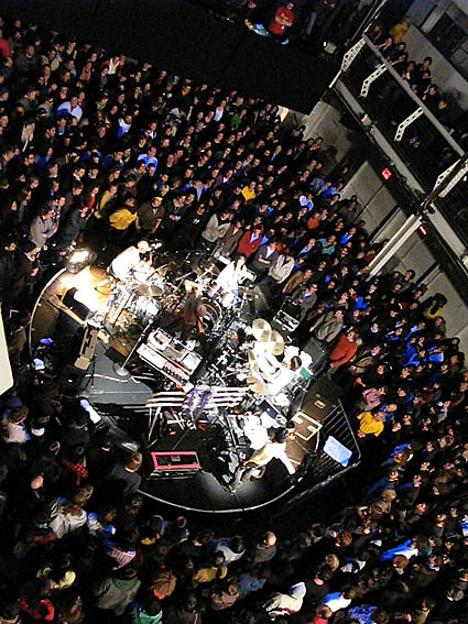 Boredoms, Terminal 5 In The Round