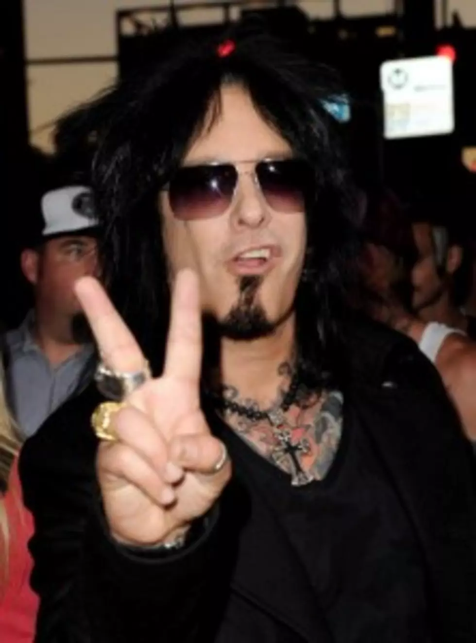 Nikki Sixx Is Giving It To Charlie Sheen&#8217;s Ex