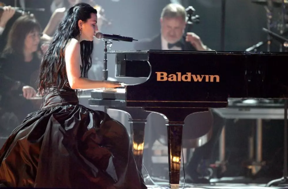 Evanescence Scrapped Album May Become Amy Lee Solo Disc