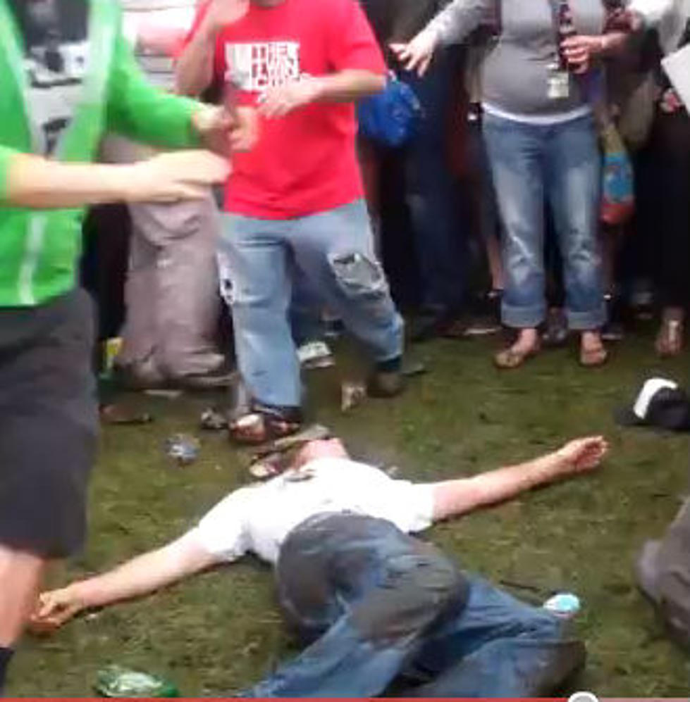 Drunk Moron Gets His Ass Knocked Out [VIDEO]