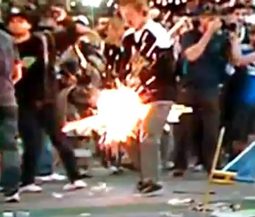 Vancouver Riot 2011 &#8211; Flash Bang Nutshot
