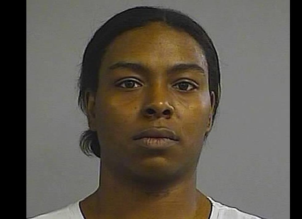 Wynika Mason Arrested for Wielding Sword in Pizza Hut