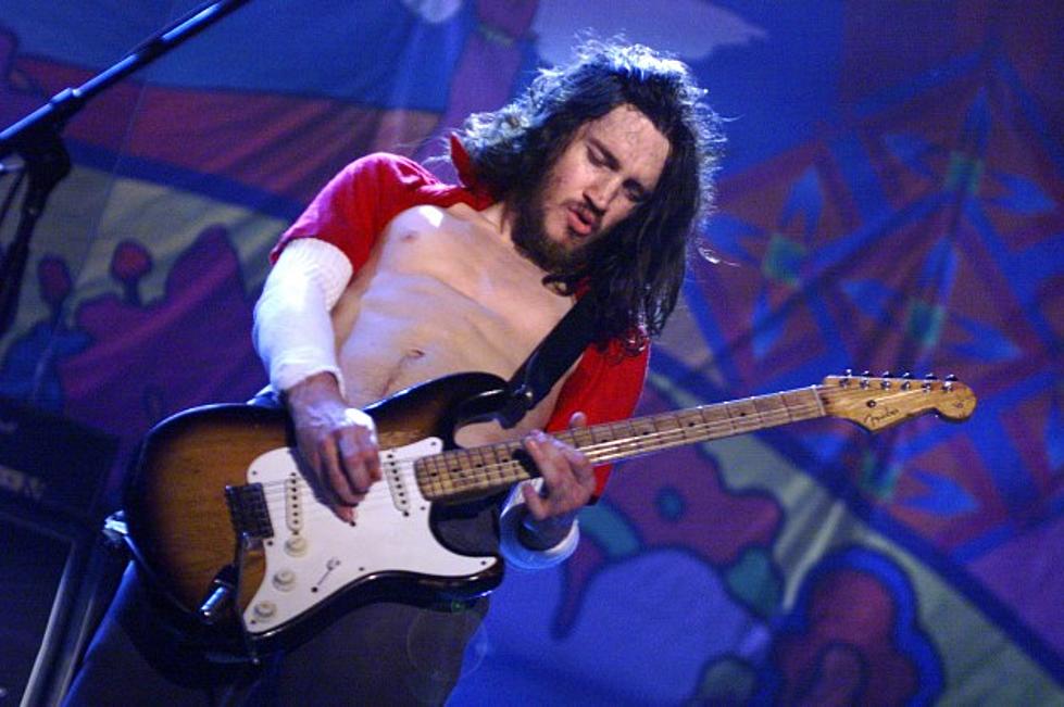Red Hot Chili Peppers Ex-Guitarist John Frusciante Has A Stalker
